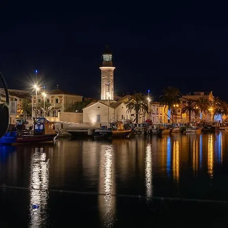 Ensoleille 5 Min De La Du Roi Appartement *