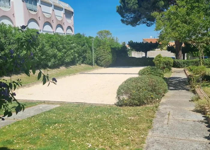 Διαμέρισμα Ensoleille 5 Min De La Du Roi *